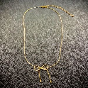 Minimalist necklace